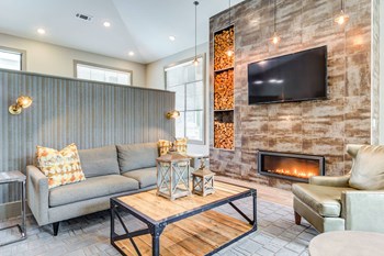 1824defoor-leasing-office - Photo Gallery 3