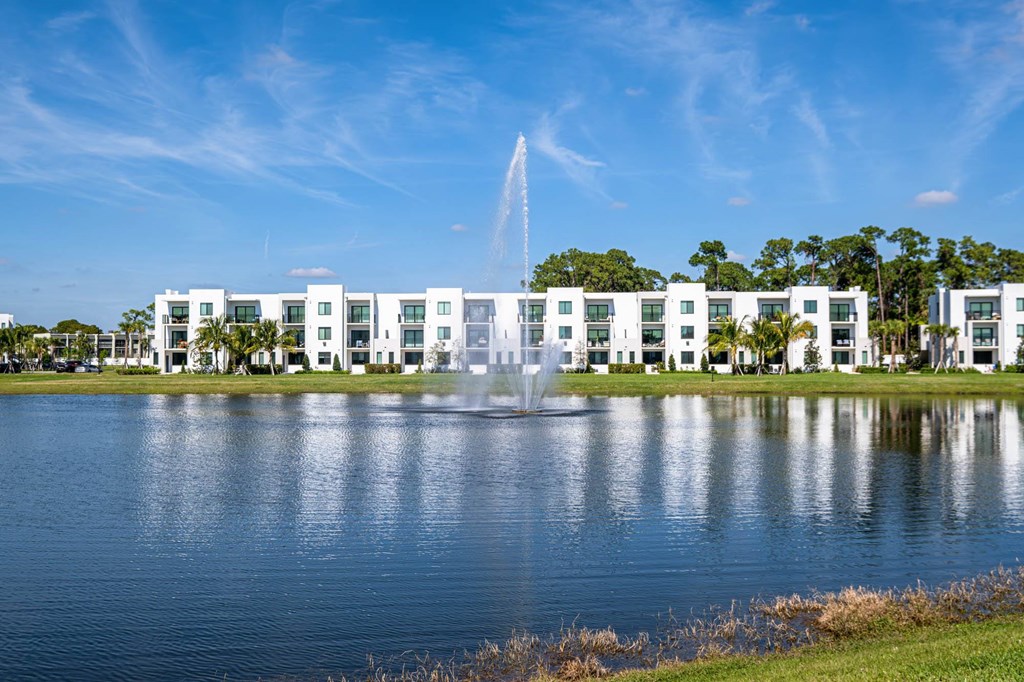 Fountain View at Altis Blue Lake, Florida