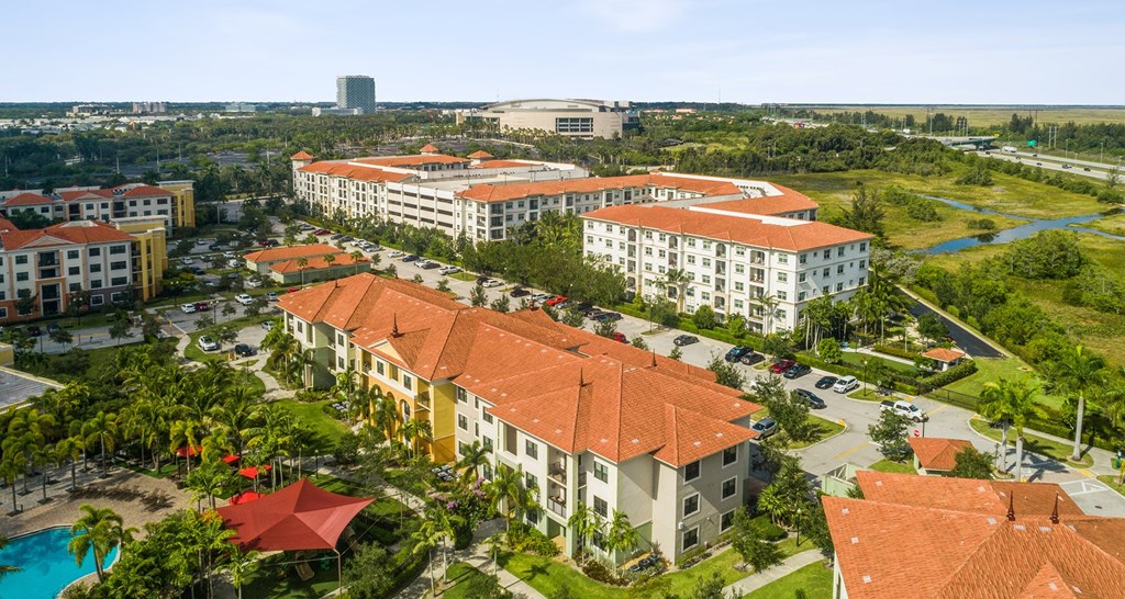 a view of the resort from the top of the building