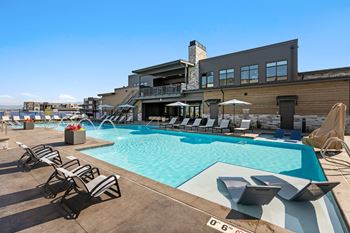 the swimming pool at the resort at governors crossing