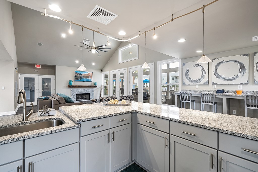 29 Edgewater Apartments Clubhouse