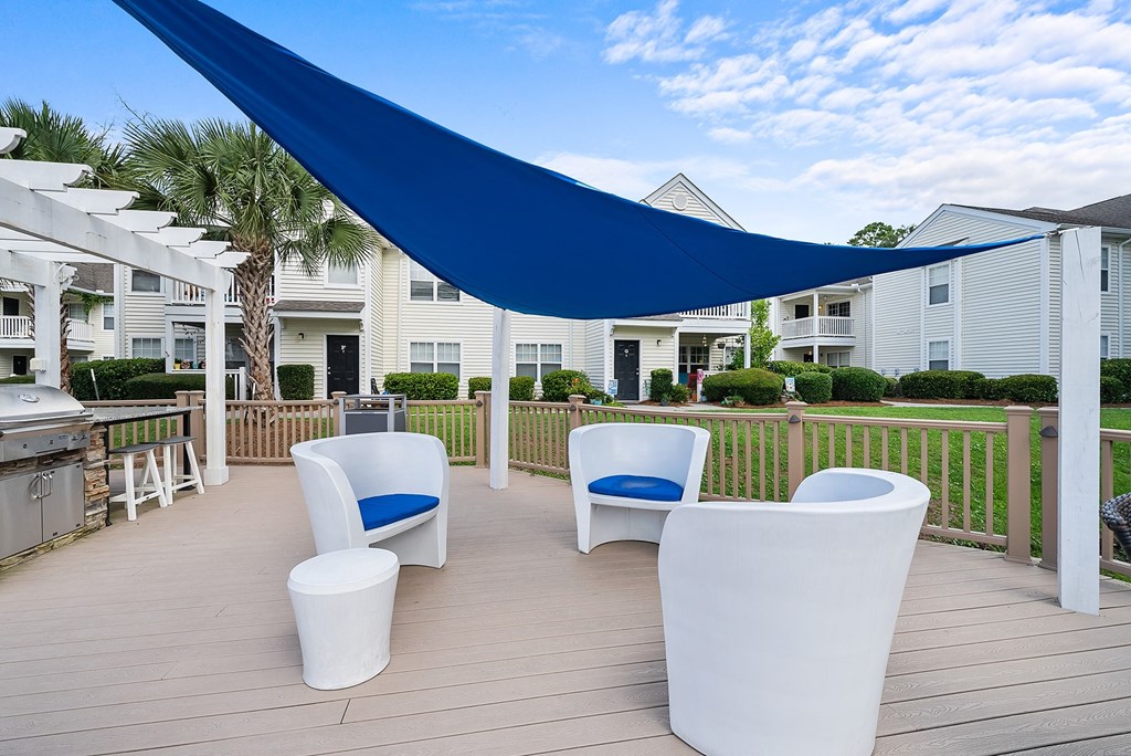 29 Edgewater Apartments