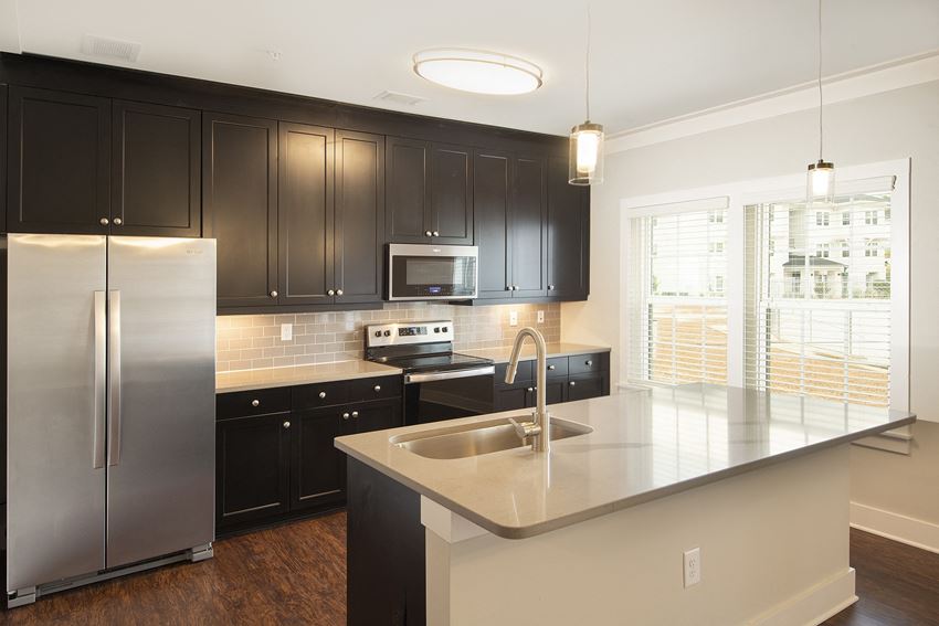 Greystone Pointe Auburn Apartments, 1600 E. Samford Avenue, Auburn, AL