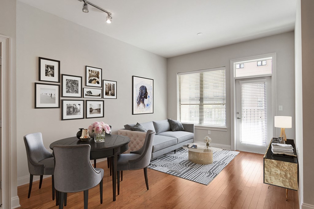 92 WEST PACES LIVING ROOM