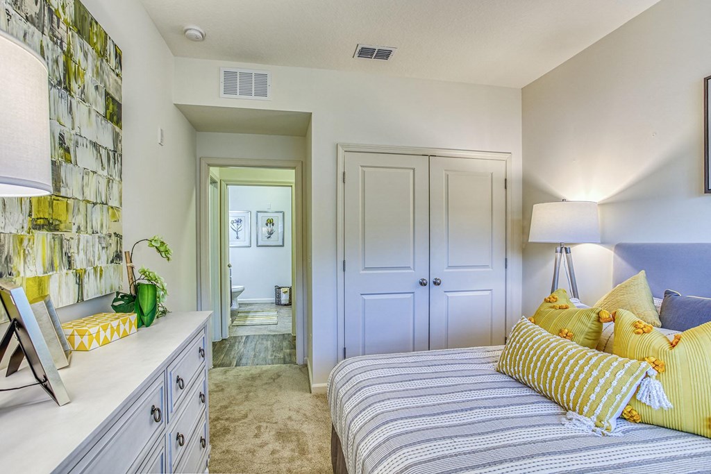 links at pebble creek bedroom