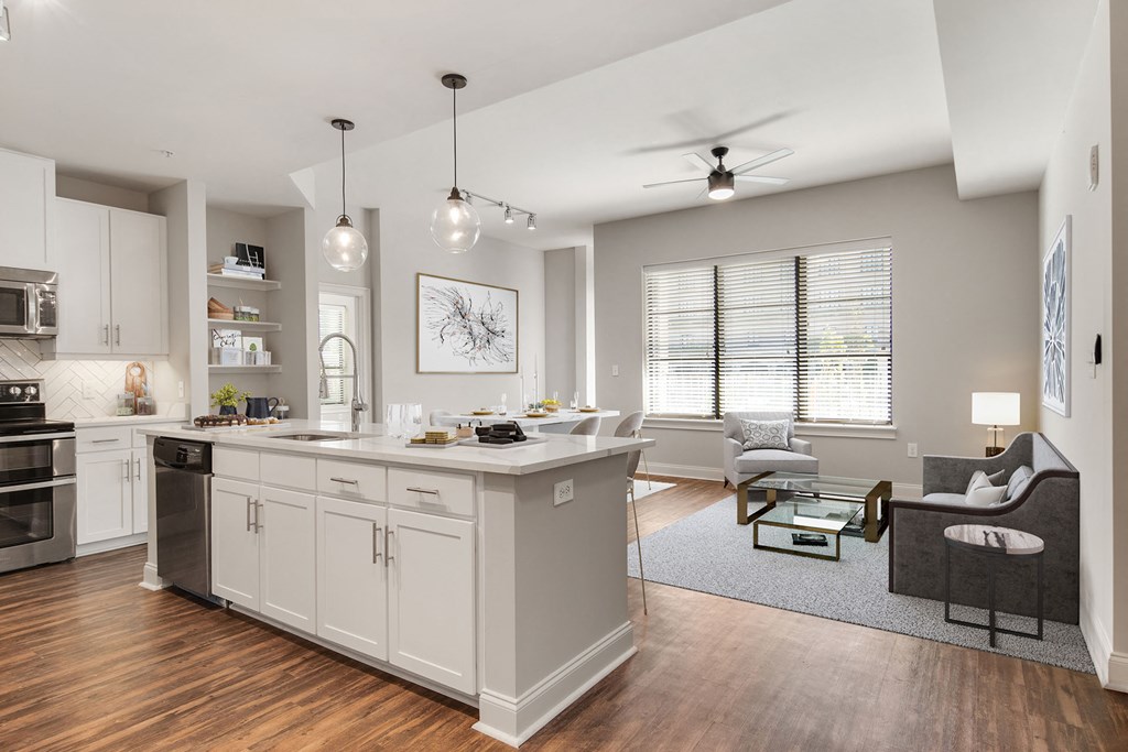 92 WEST PACES KITCHEN