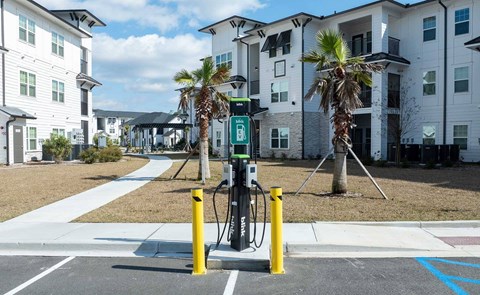 Vintage Brunswick Apartments