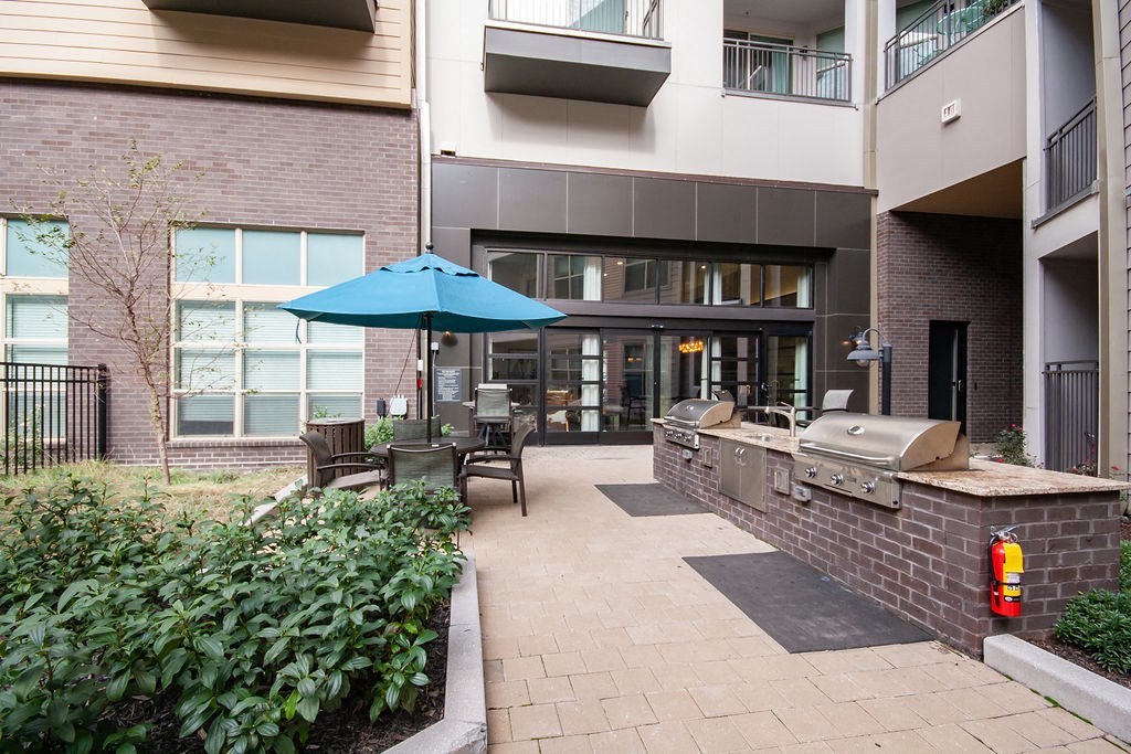 Arlo Decatur Grilling