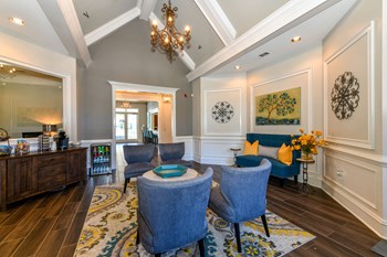 Highland Park Leasing Office - Photo Gallery 2