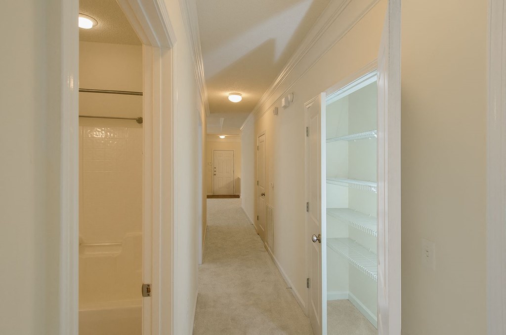 Greystone Summit Columbus Apartments, 5200 Greystone Summit Drive