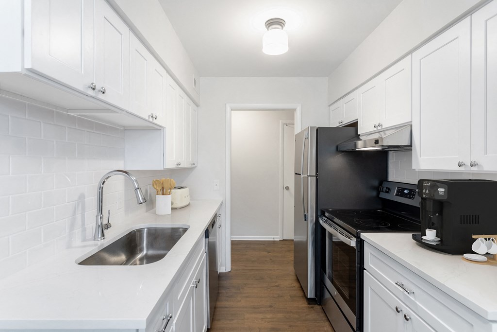 12 South Magnolia Birch Floorplan Kitchen