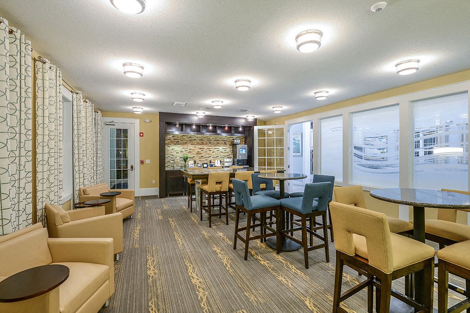 Blue Heron Creek Cyber Lounge