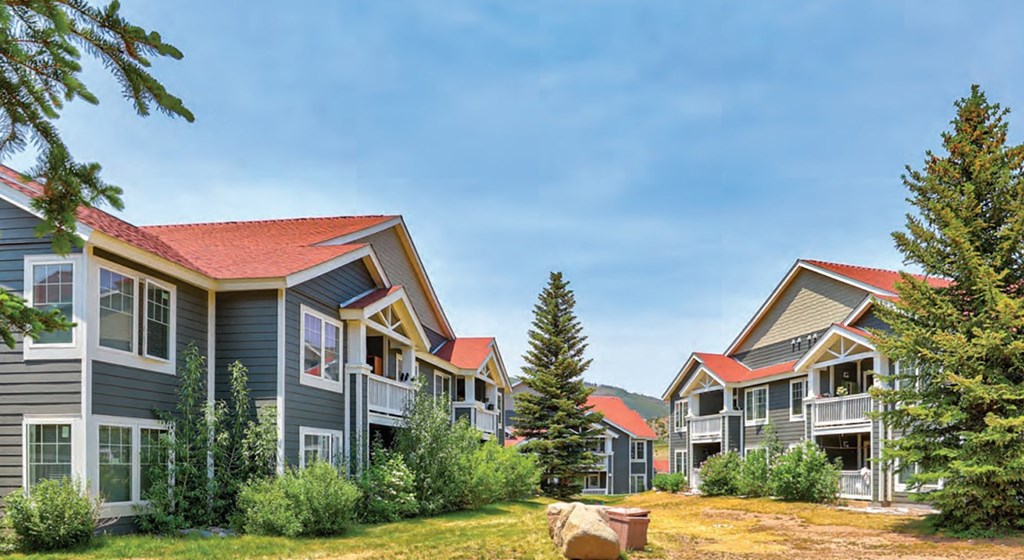 Lake Creek - Building