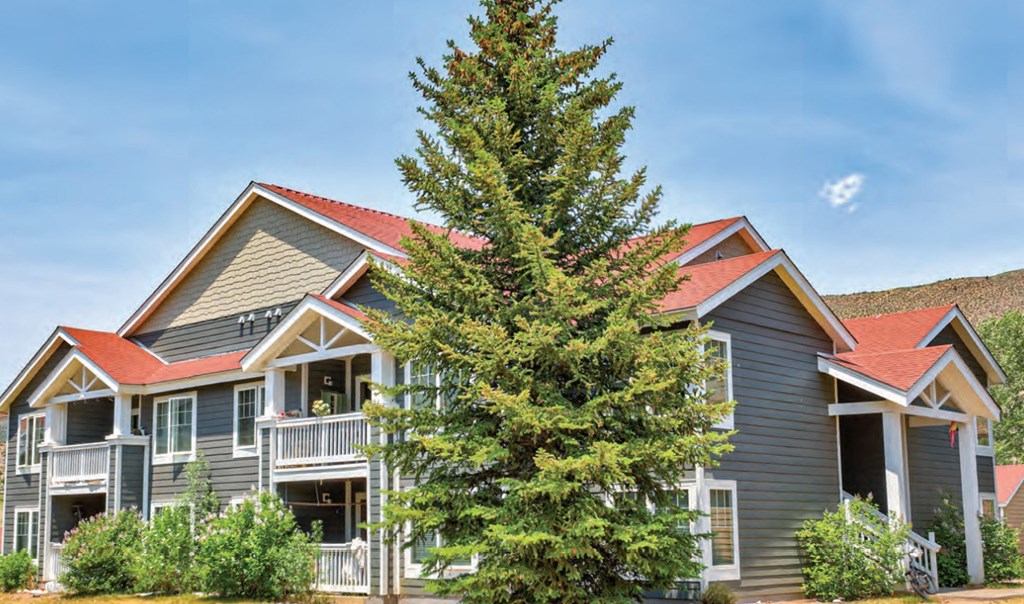 Lake Creek - Building