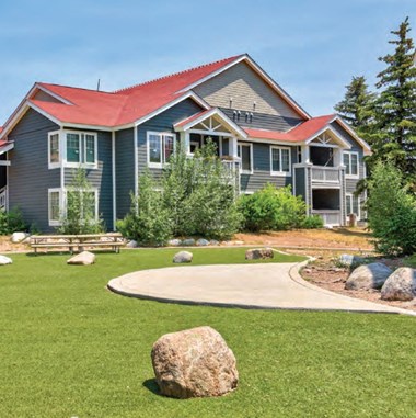 Lake Creek - Building