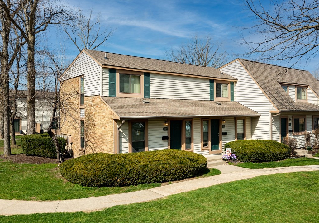 Forest Glen - Apartments at Forest Glen, Midland, MI, 48642