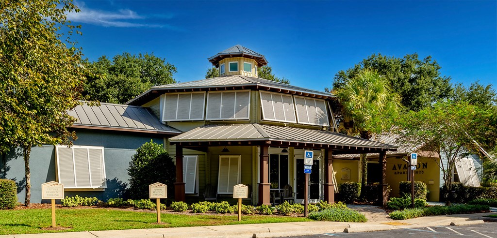 the building in which the apartment is located