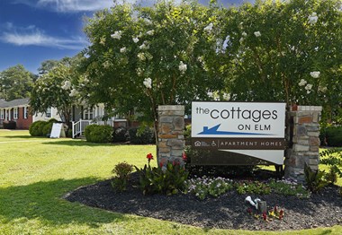 Cottages on Elm -