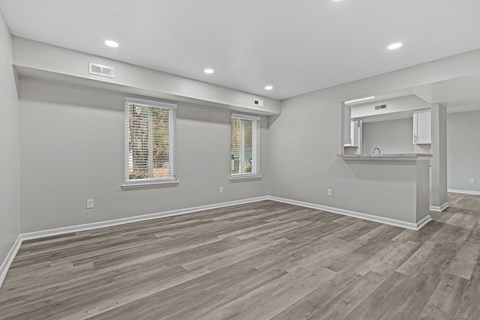 Kingstowne Apartments