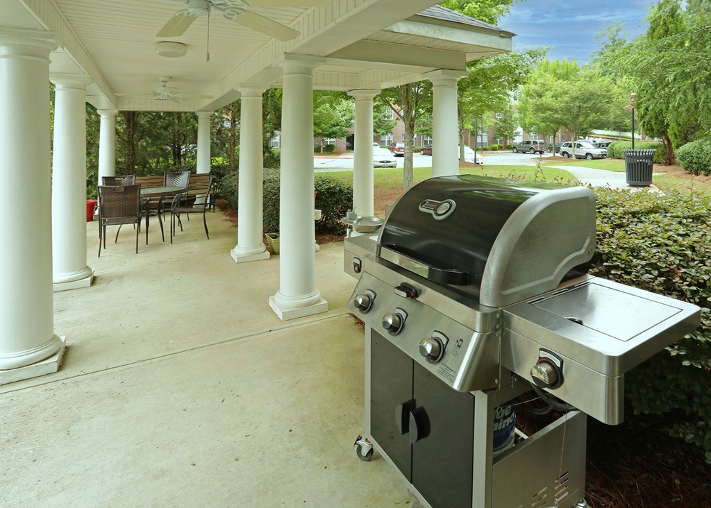 highland court senior living grill