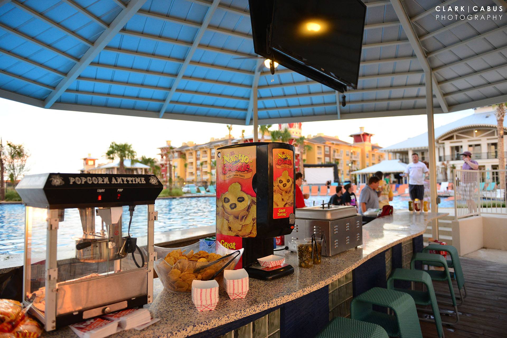 Apartments for Rent Lewisville, TX - Hebron 121 Station - Poolside Bar with Popcorn, and Nachos.