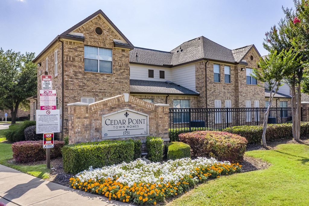 CEDAR POINT EXTERIOR