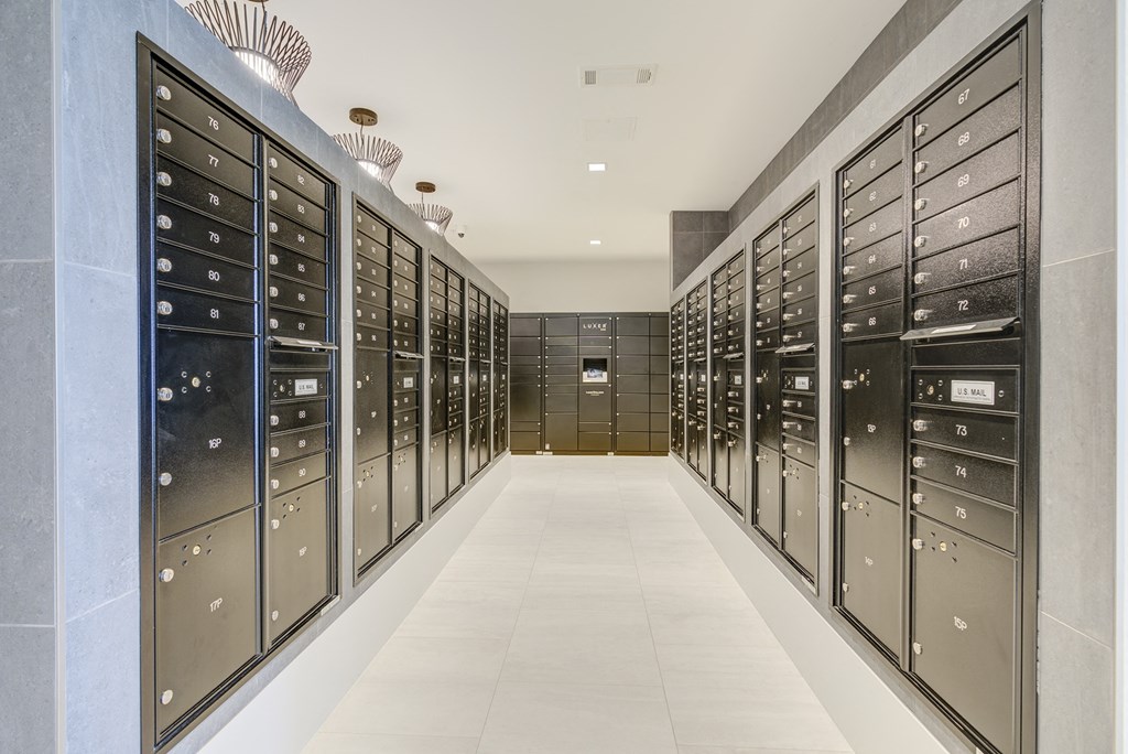 Constellation Apartments Package Lockers