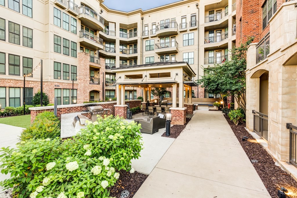 the preserve at cardinal courts apartments patio and courtyard