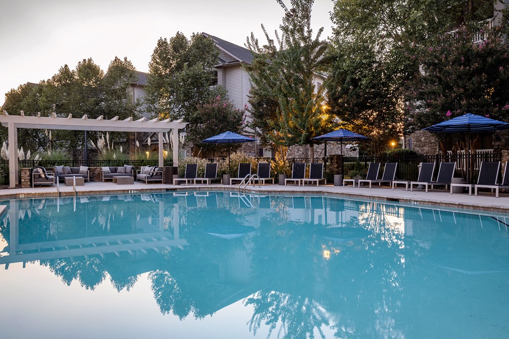 the swimming pool at the resort at governors crossing
