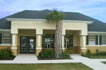 1033 W Hal McRae Blvd 1-3 Beds Apartment for Rent - Photo Gallery 2