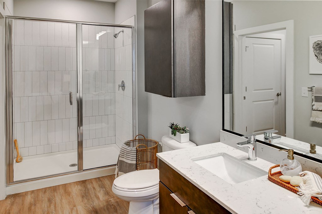 Fosters on the Park Bathroom