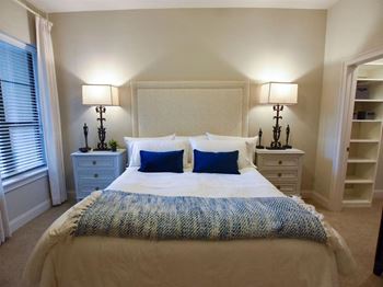 92-west-paces-bedroom