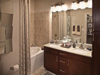 92-west-paces-bathroom