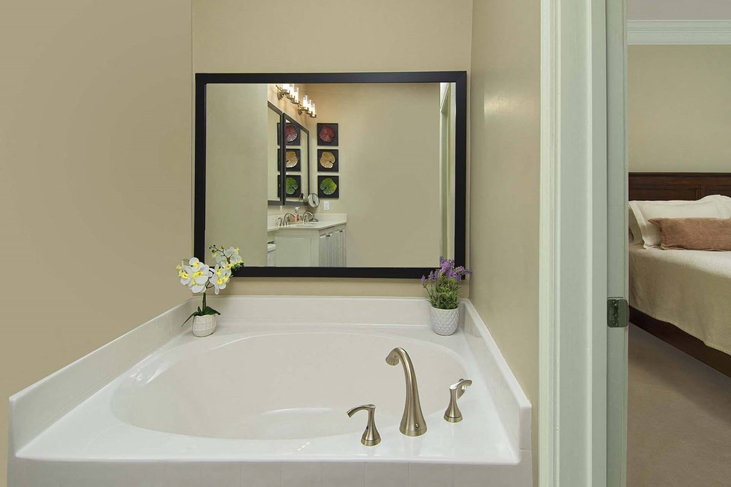 Master Bathroom at Greystone Pointe, Tennessee, 37932