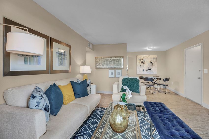 Haven Lake Deer Living Room - Photo Gallery