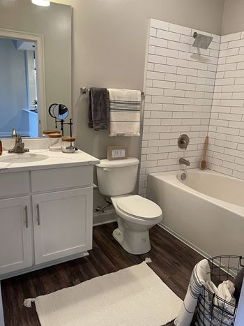 92 west paces bathroom