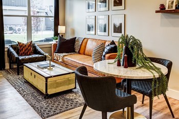icon-at-ferguson-farm-living-room - Photo Gallery 2