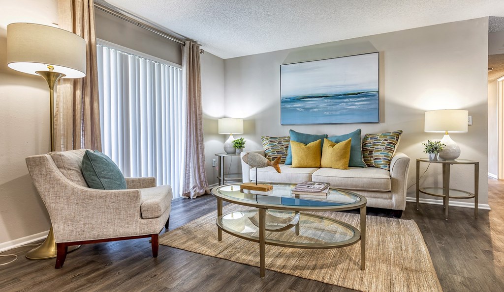 L'Estancia Apartment Homes