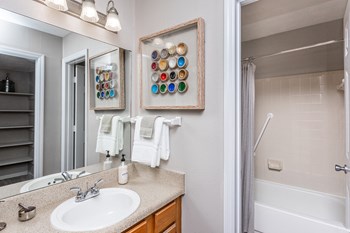 Augusta Commons Bathroom - Photo Gallery 11