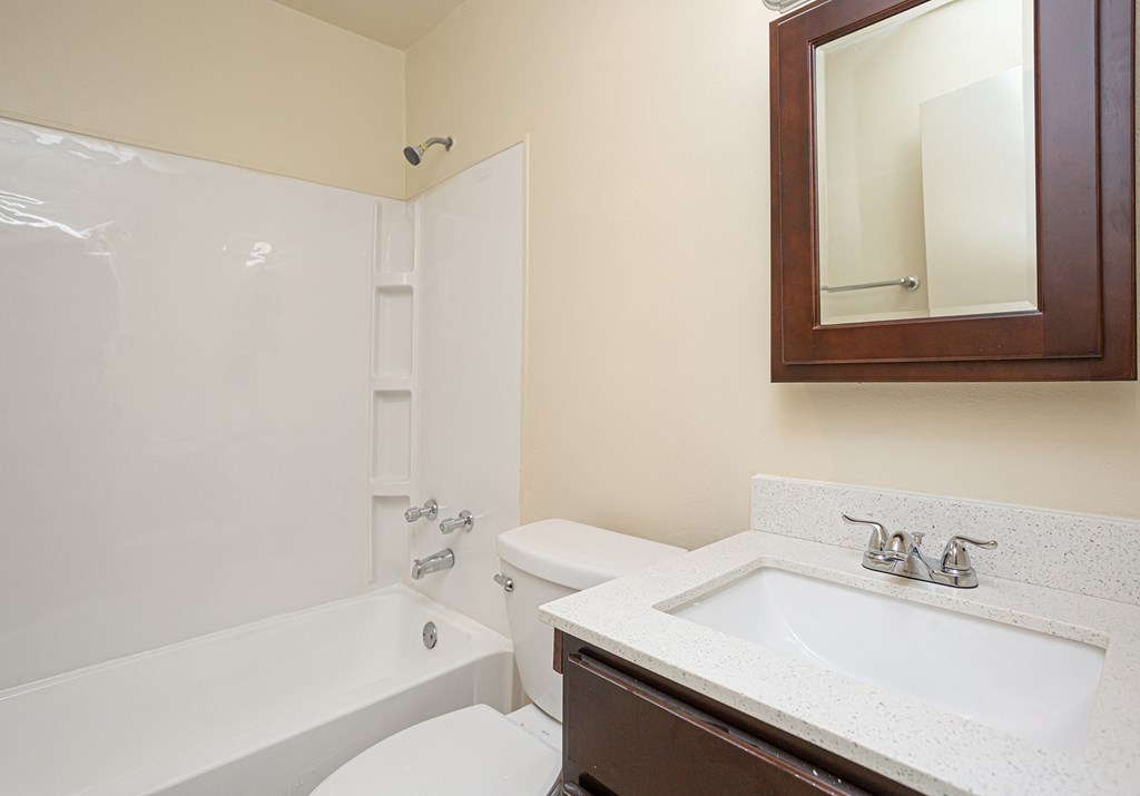 Canterbury Apartments Bathroom