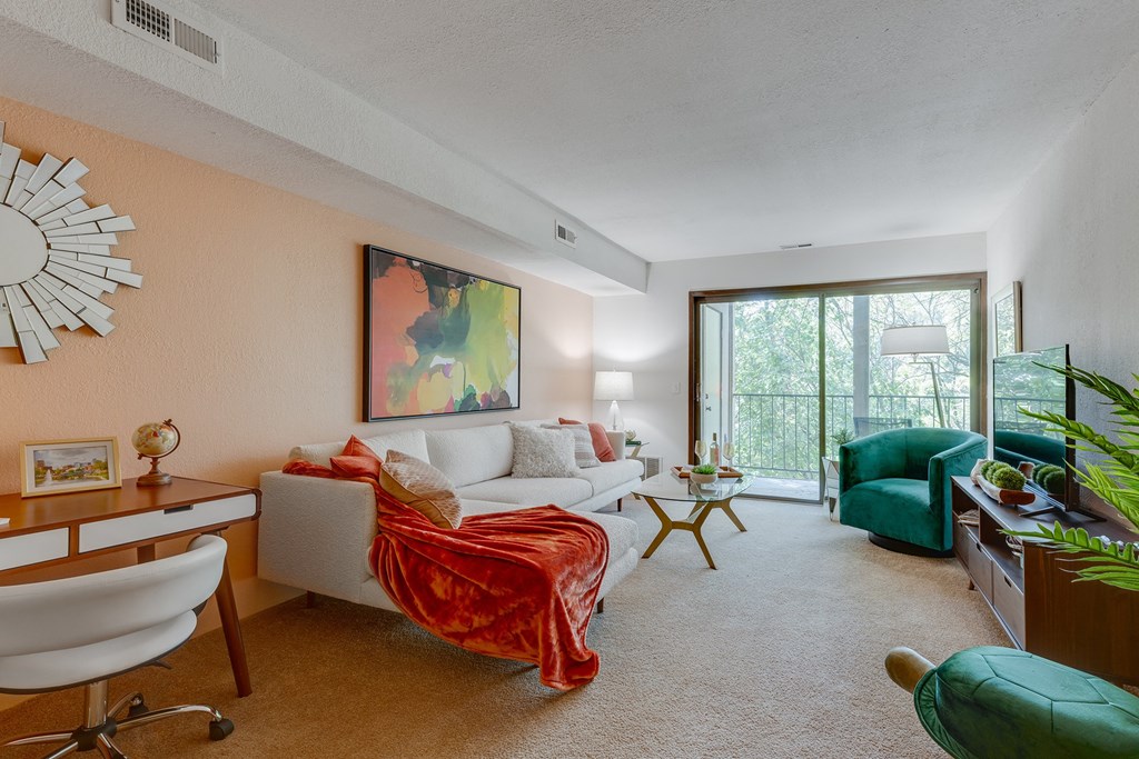 Willow Creek - Living Room