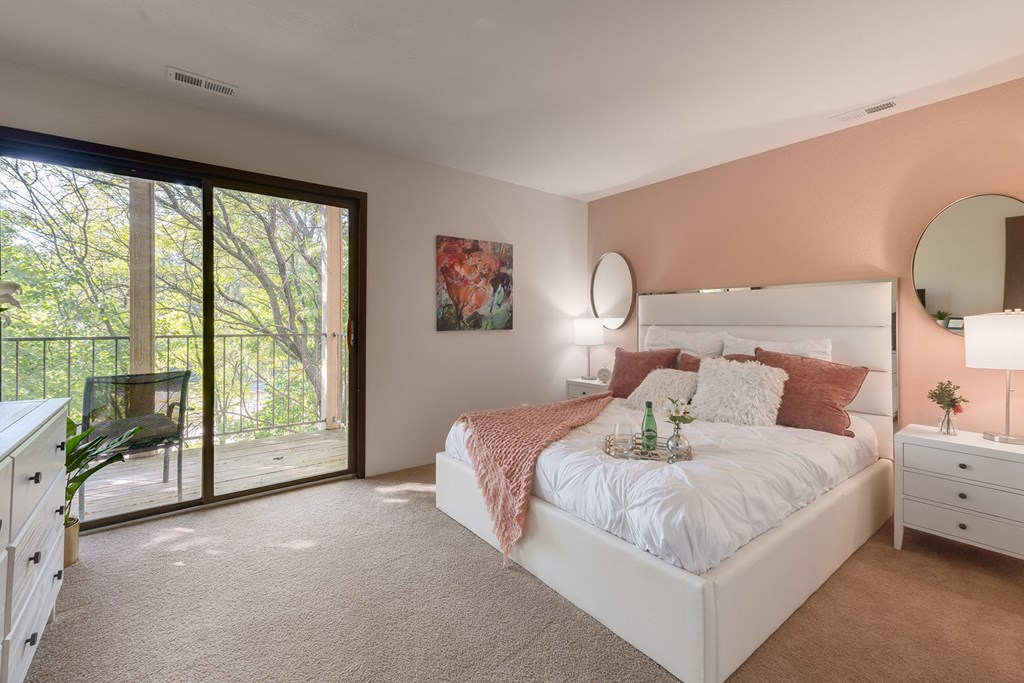 Willow Creek - Bedroom