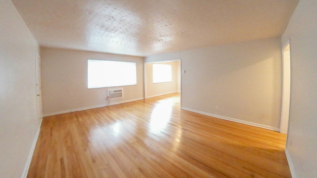 Highland IV Living Room