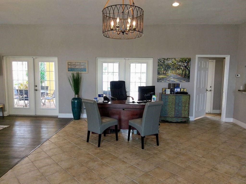 Our leasing office and friendly staff are here to help at Fountains of Largo, Largo, 33774