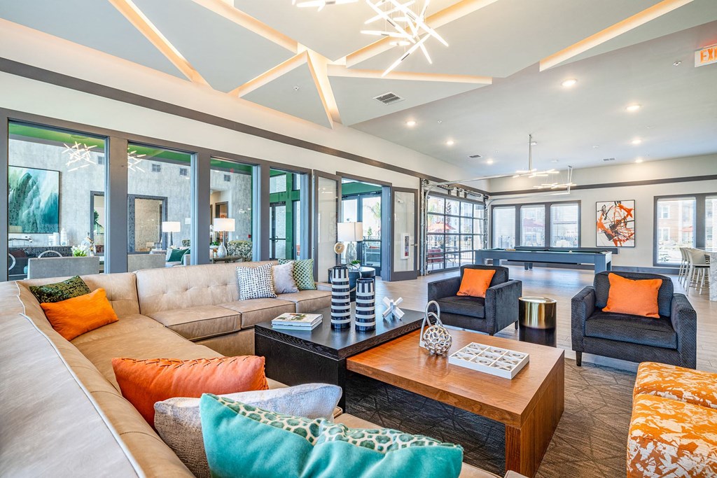 MADISON POINTE CLUBHOUSE