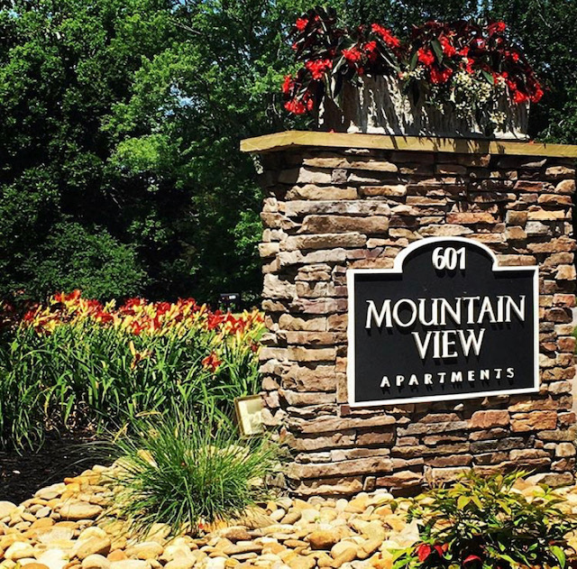 Mountain View entrance sign.