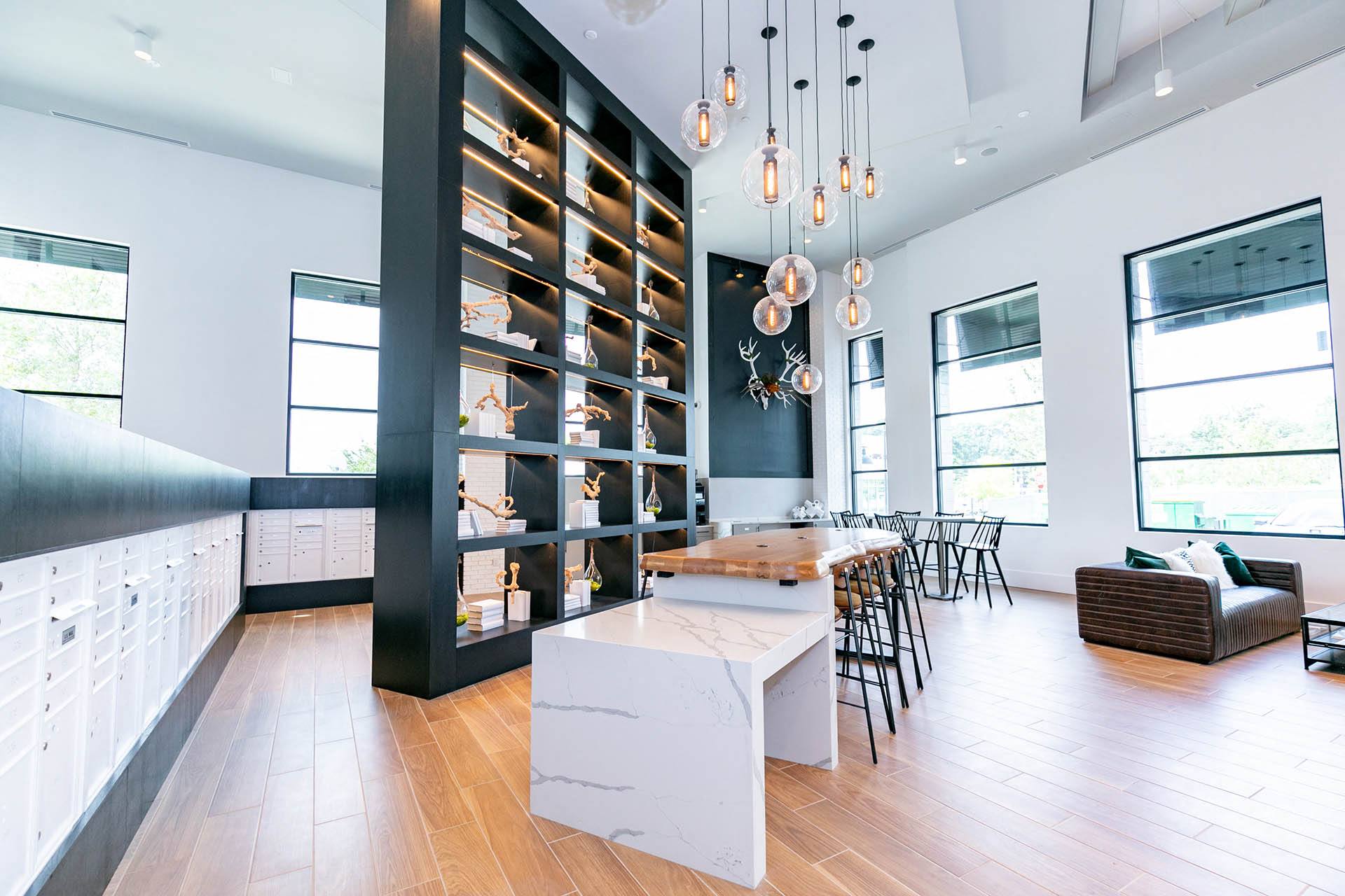 Luna Upper Westside