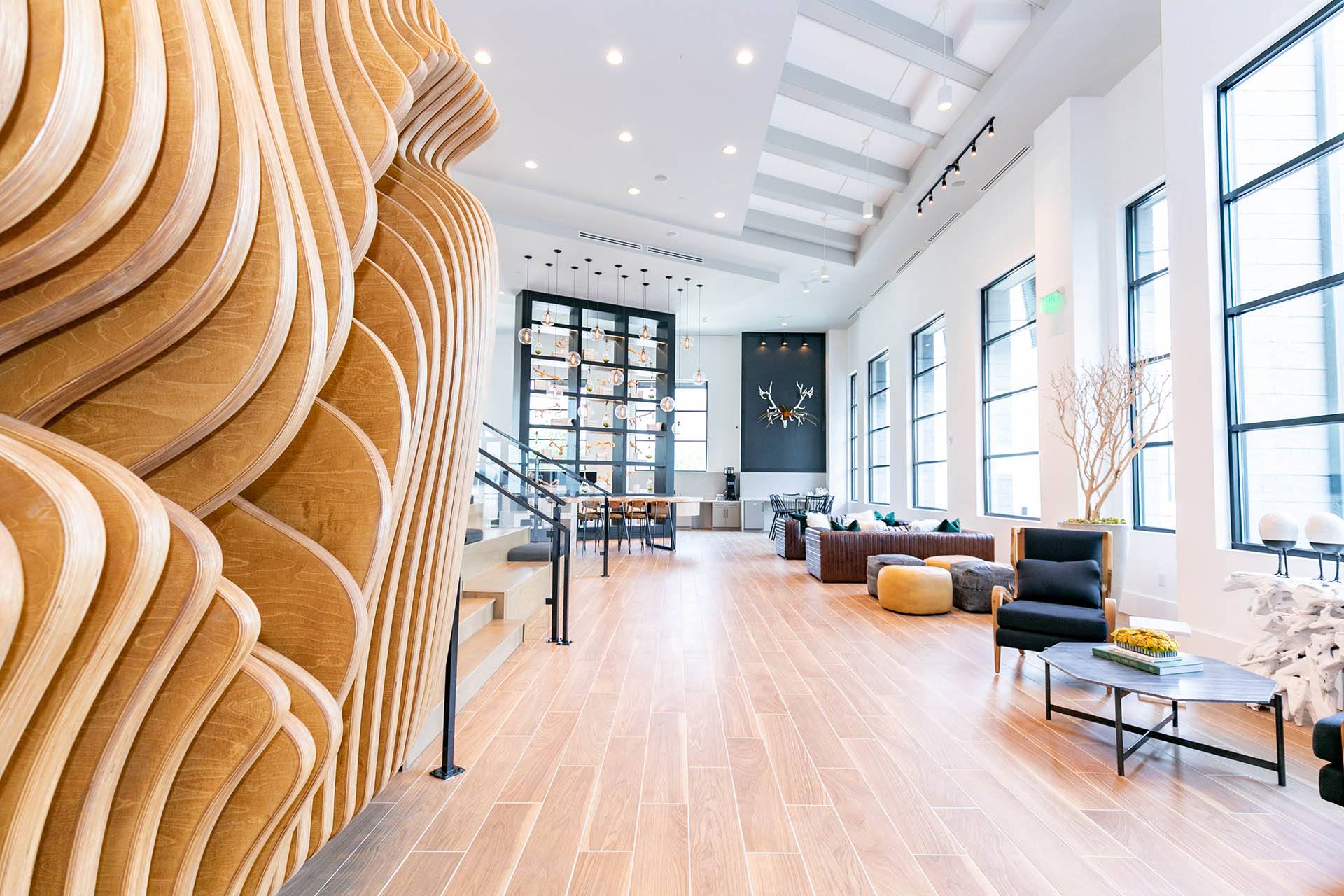 Luna Upper Westside