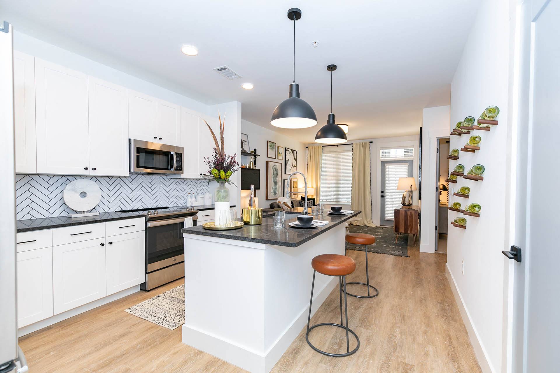 Luna Upper Westside