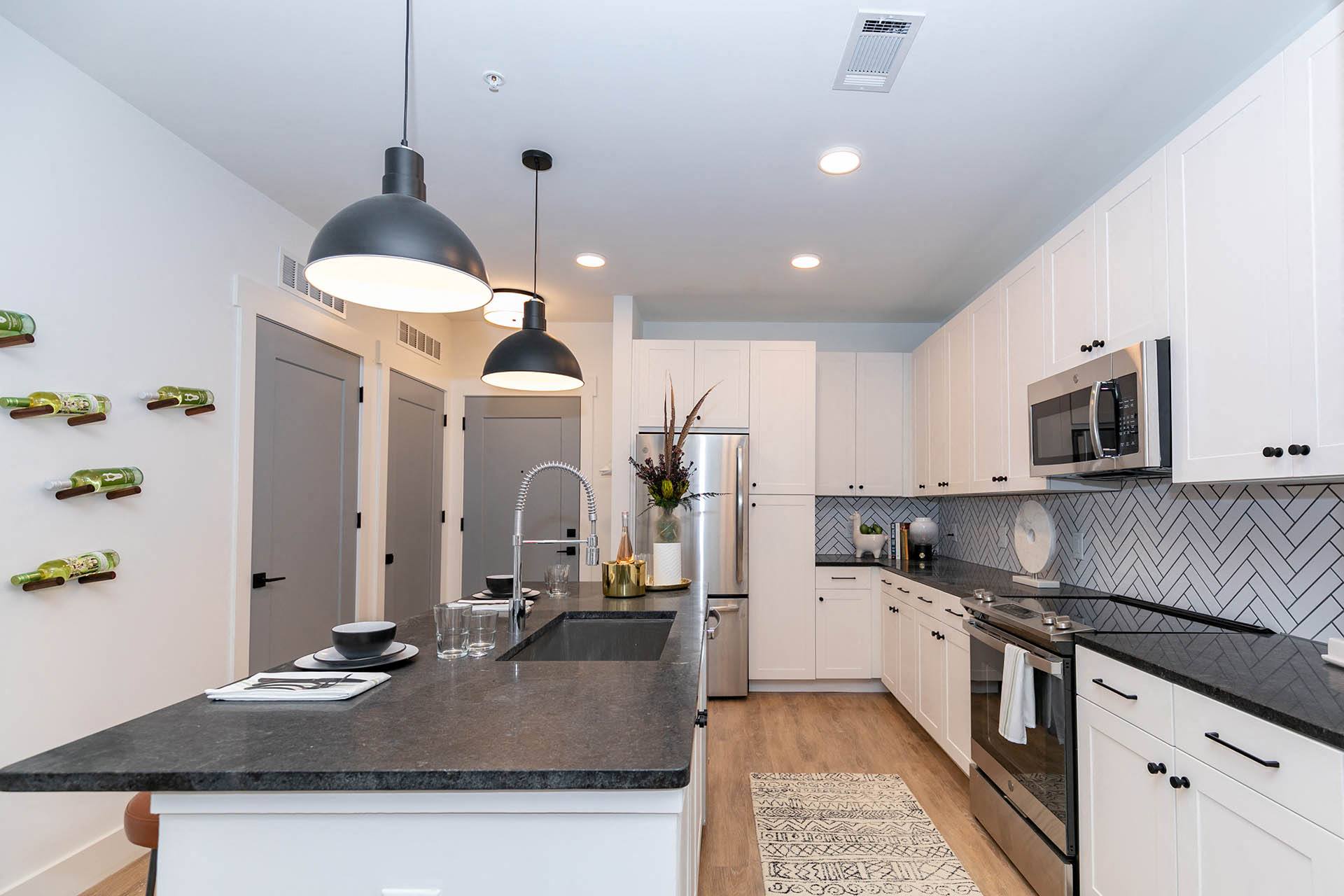 Luna Upper Westside